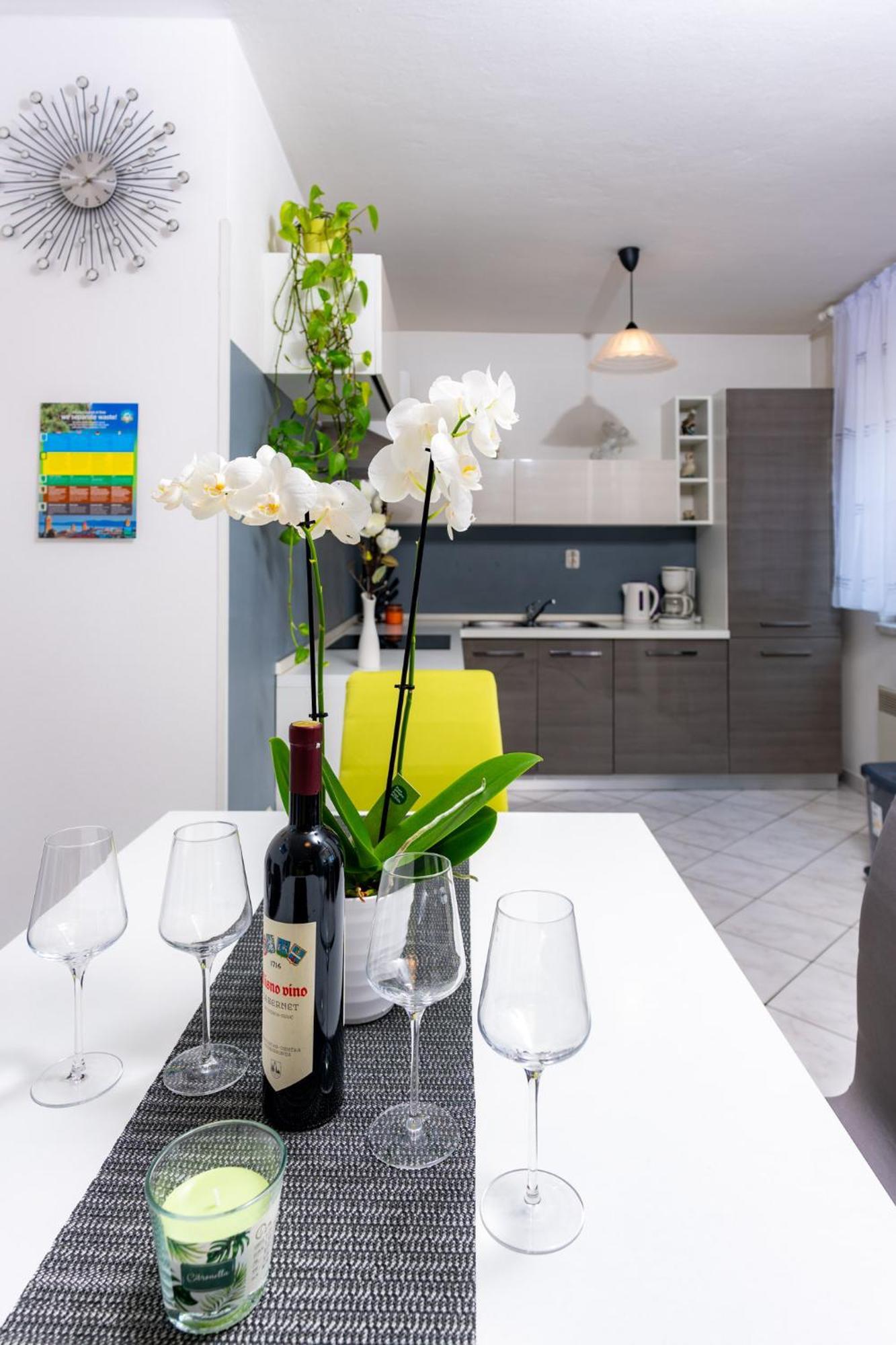 Apartments Lores Раб Екстер'єр фото