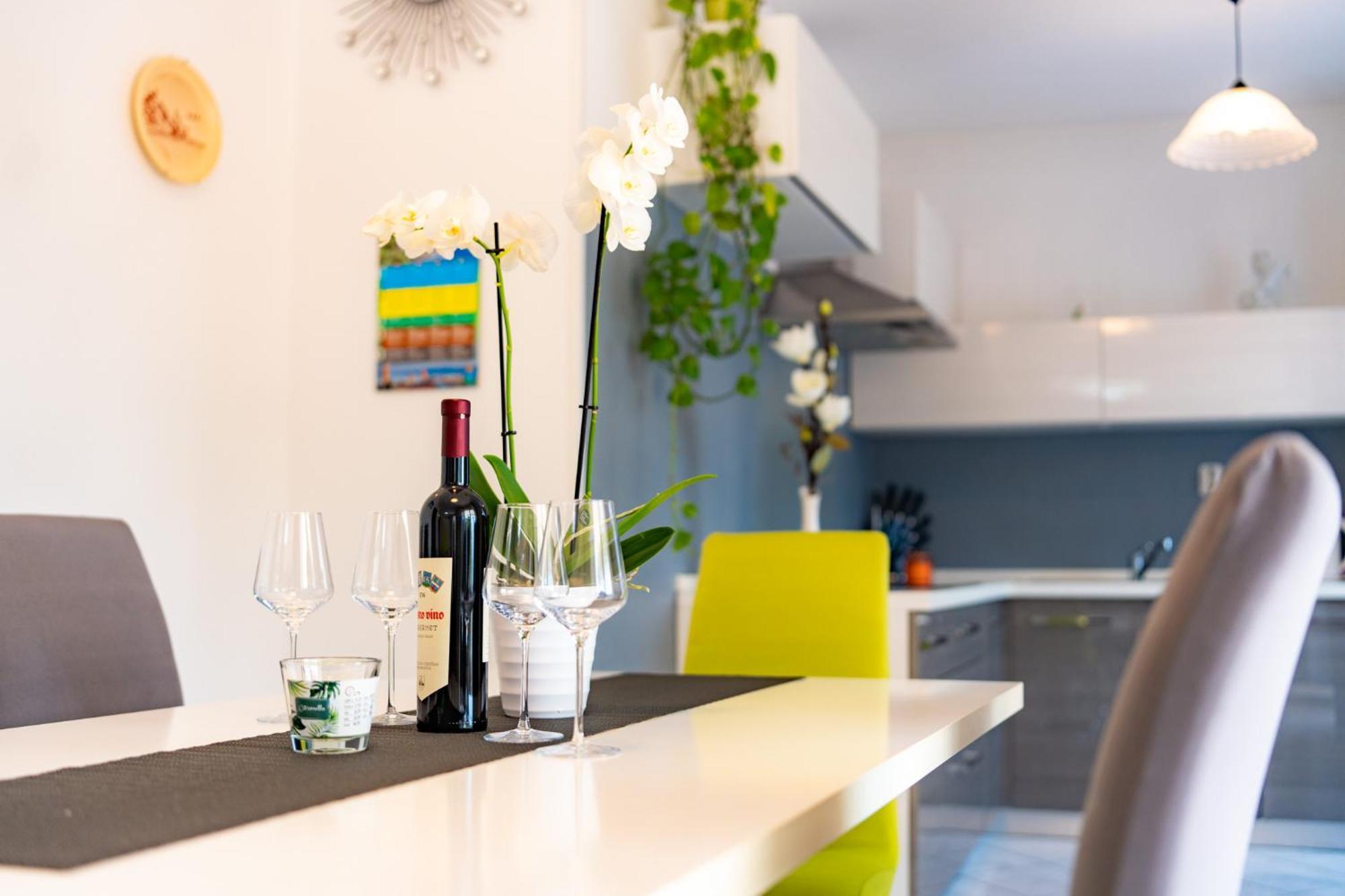 Apartments Lores Раб Екстер'єр фото