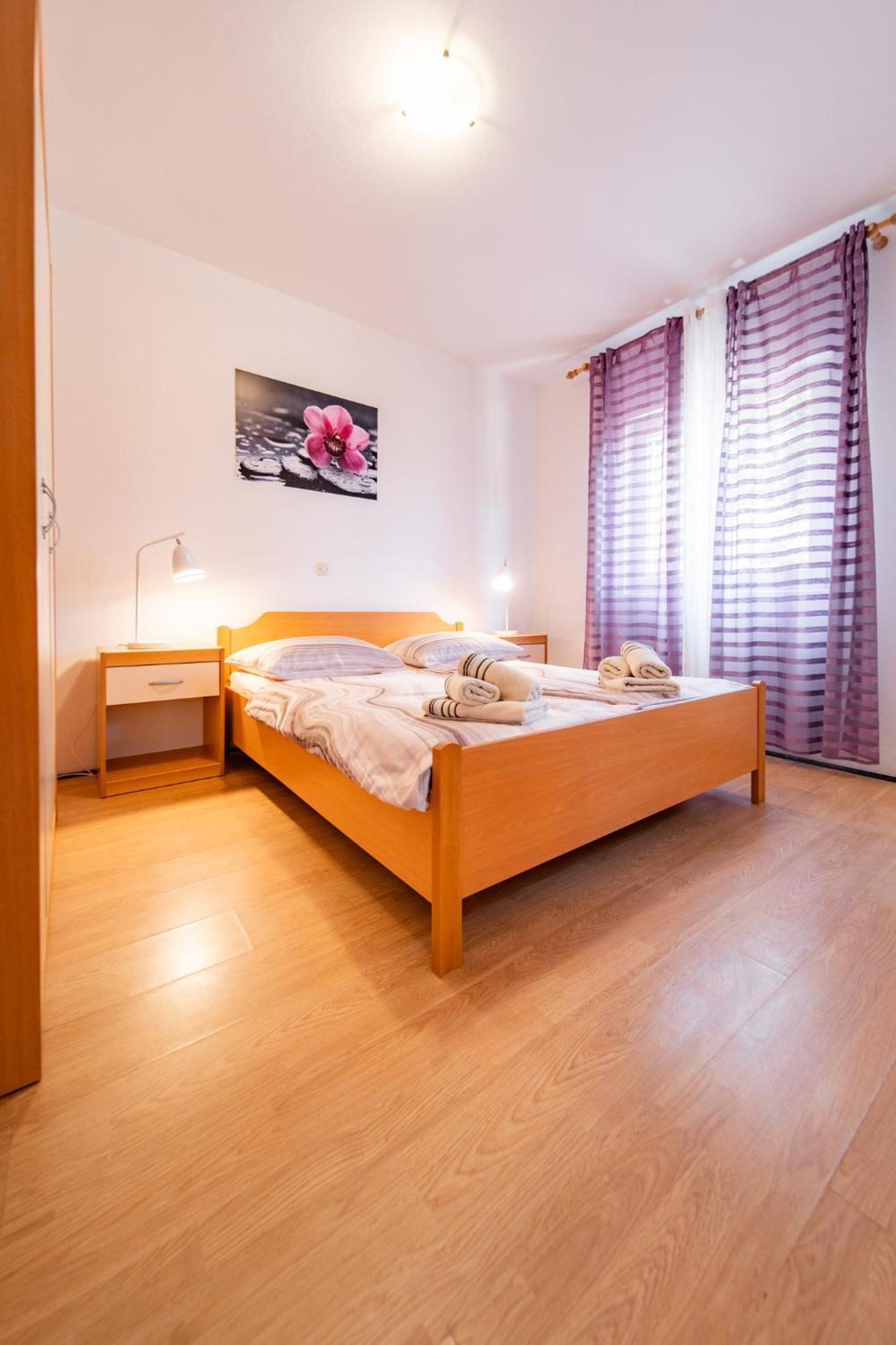 Apartments Lores Раб Екстер'єр фото