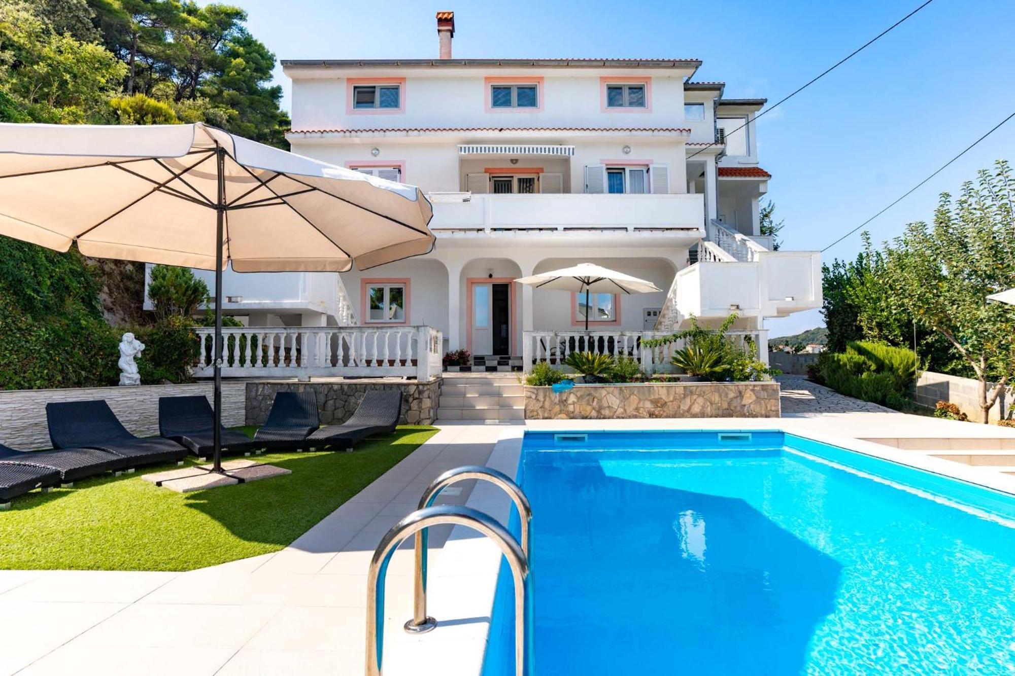 Apartments Lores Раб Екстер'єр фото